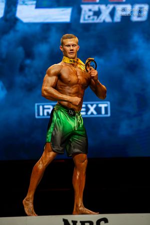 MEN'S ATHLETIC